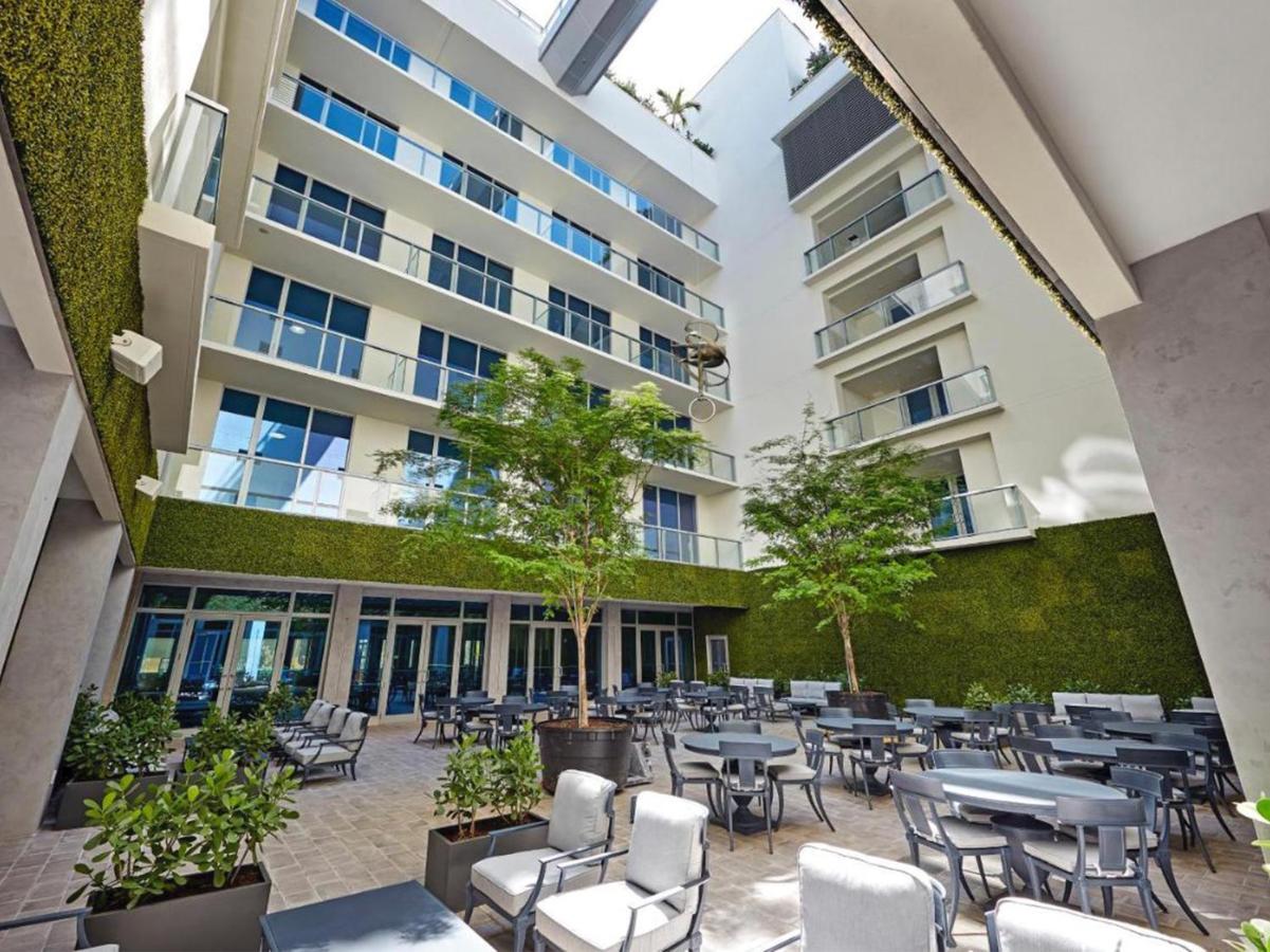 Hollywood Studios Condo Costa Екстер'єр фото
