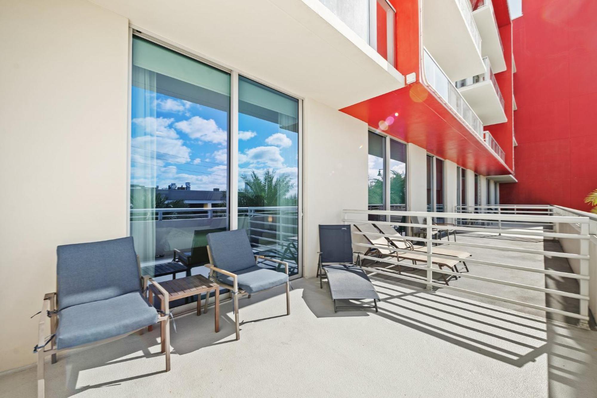 Hollywood Studios Condo Costa Екстер'єр фото