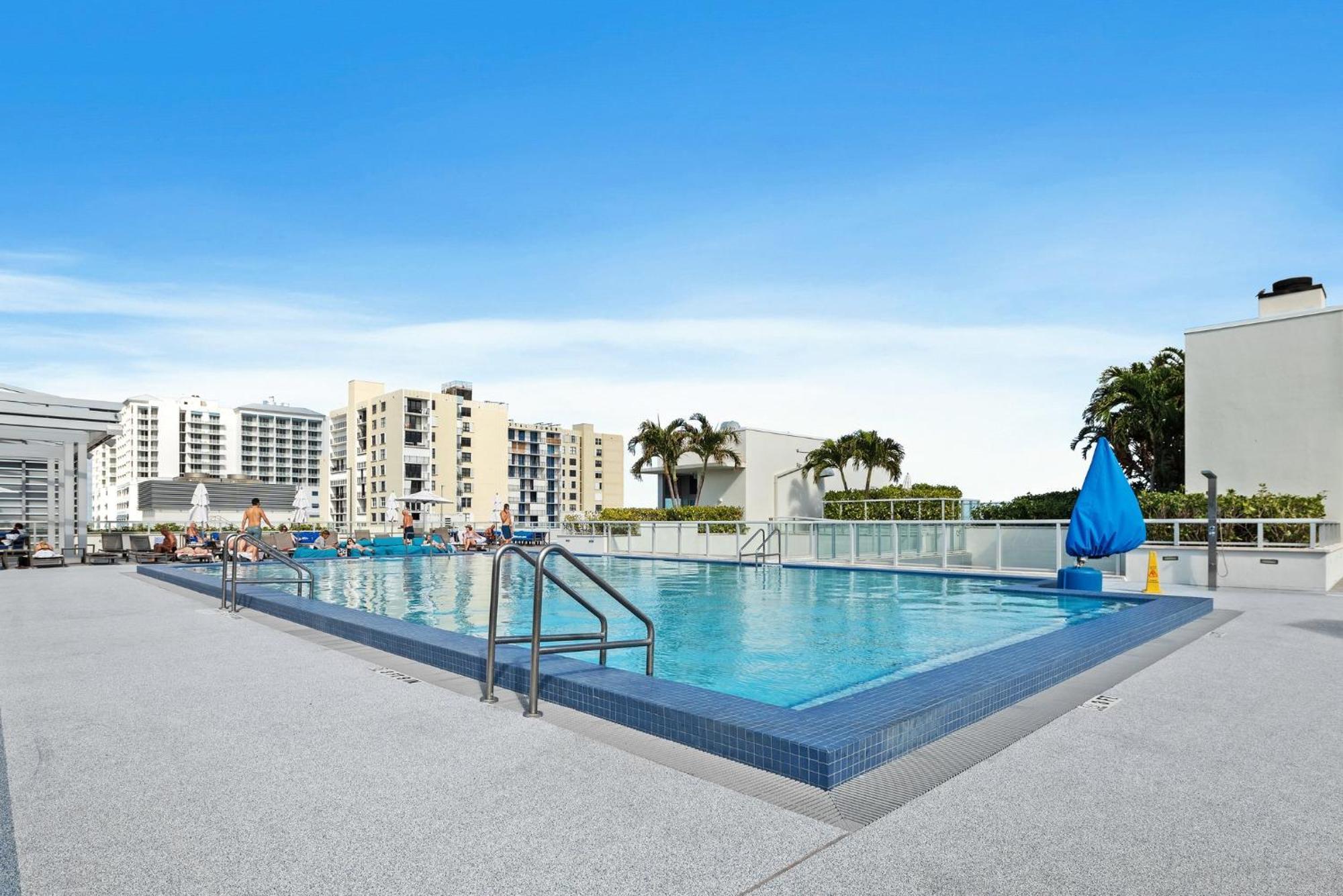 Hollywood Studios Condo Costa Екстер'єр фото